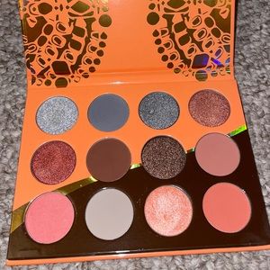 Juvias Place Nubian 3 Coral